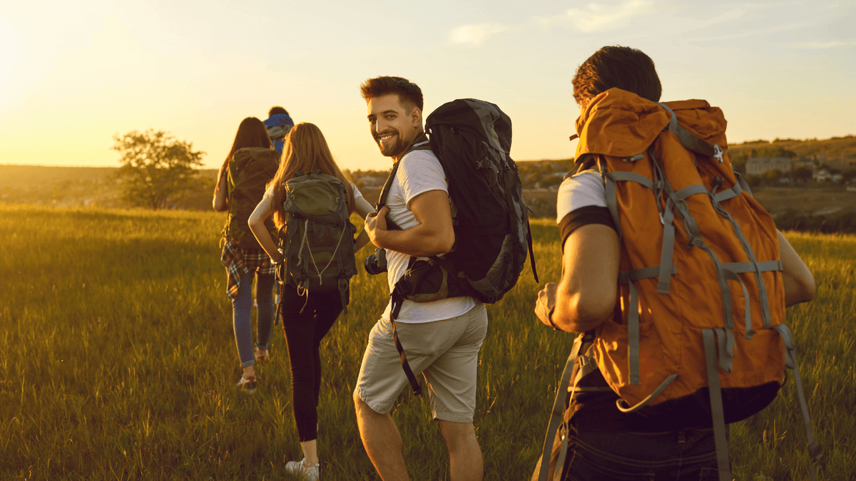 <em>Le Paradis pour les</em> <strong>Randonneurs & Campeurs</strong>