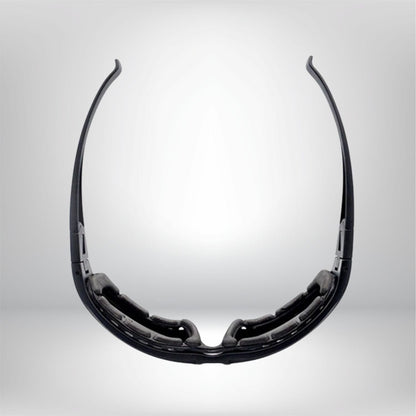 lunette de soleil homme de randonnée