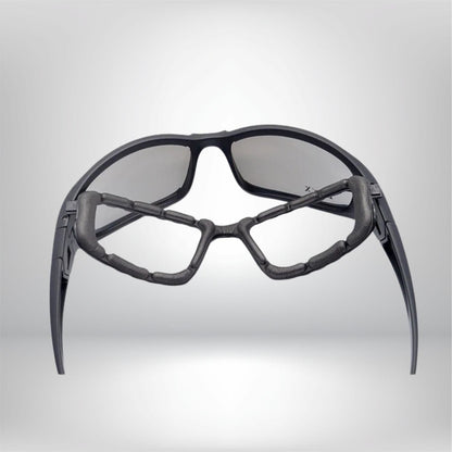 lunette de soleil homme de randonnée