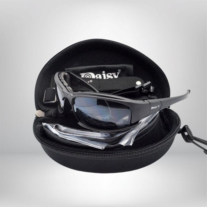 lunette de soleil homme de randonnée